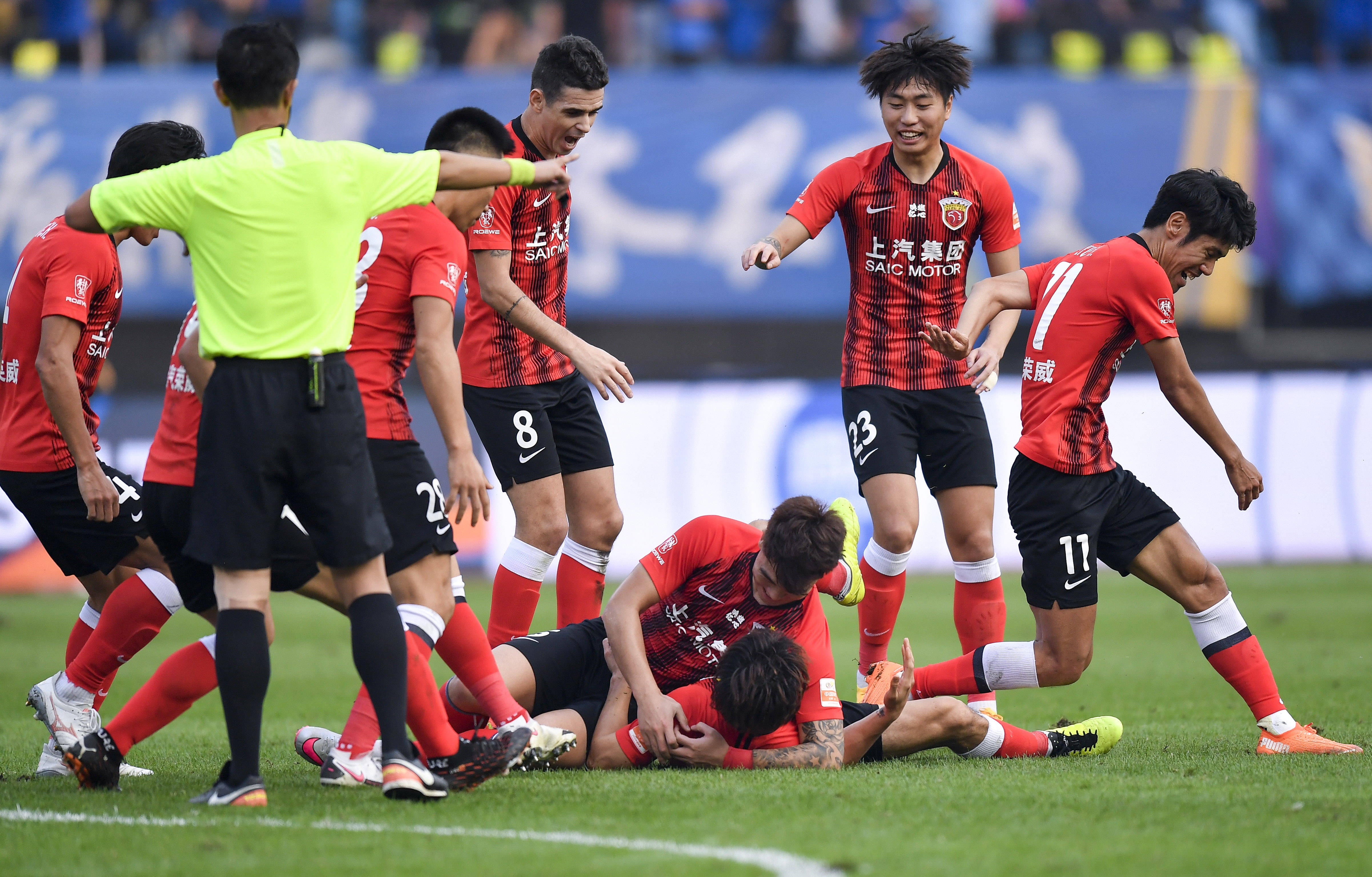 球场上的心 球场上的心